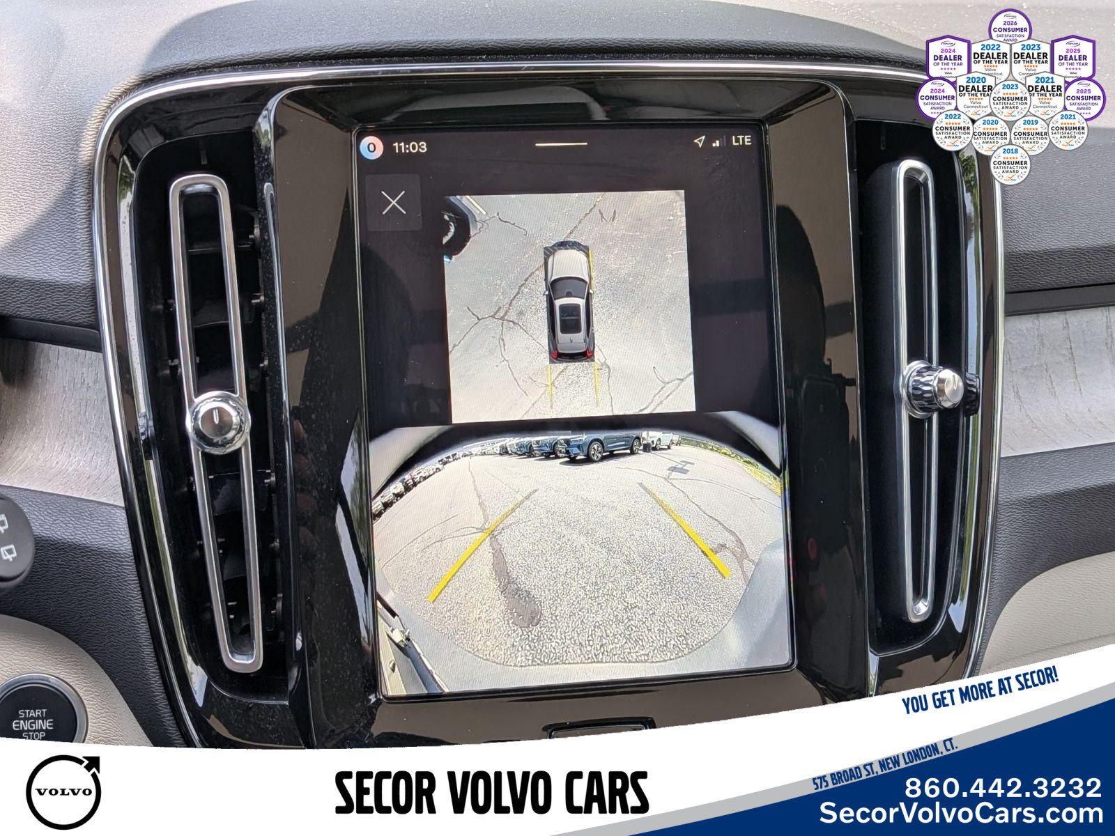 Certified 2026 Volvo XC40 B5 Plus AWD/4WD image 27