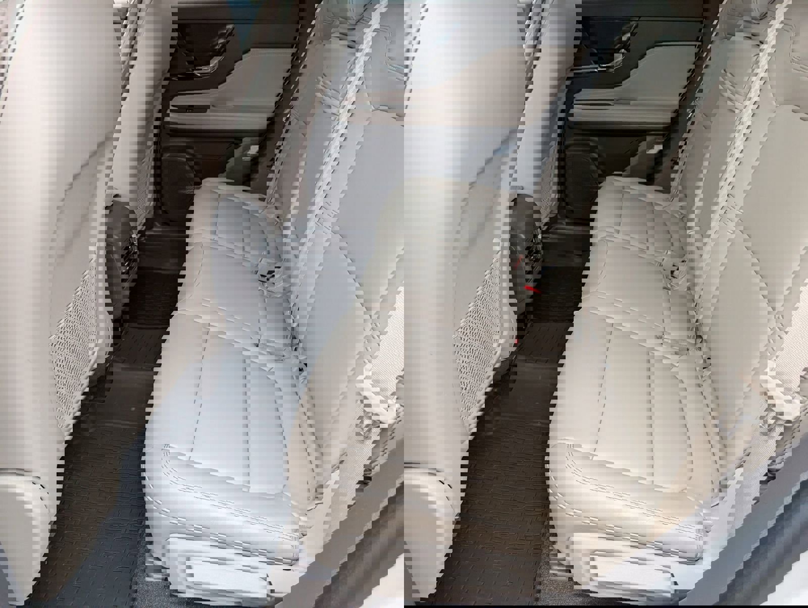 Used 2023 Lincoln Corsair FWD image 28