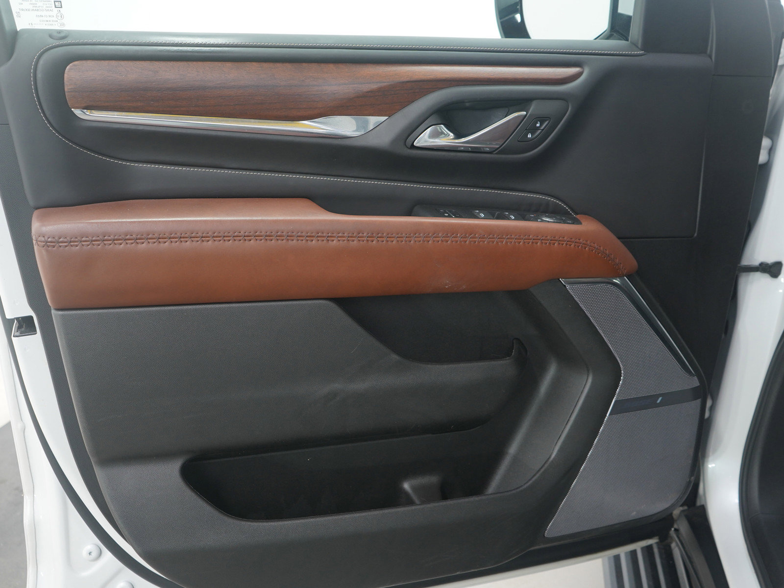 Used 2023 GMC Yukon XL Denali Ultimate image 25