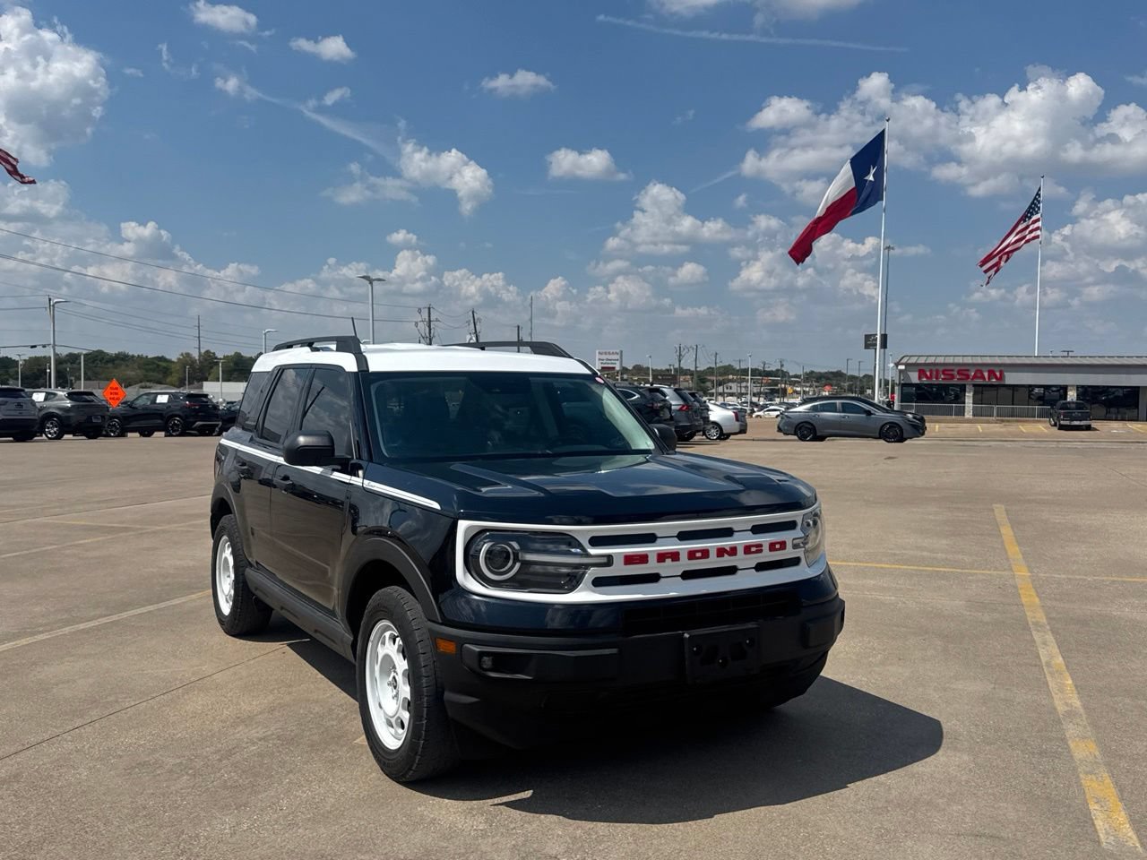 Used 2024 Ford Bronco Sport Heritage w/ Heritage Convenience Package AWD/4WD image 3