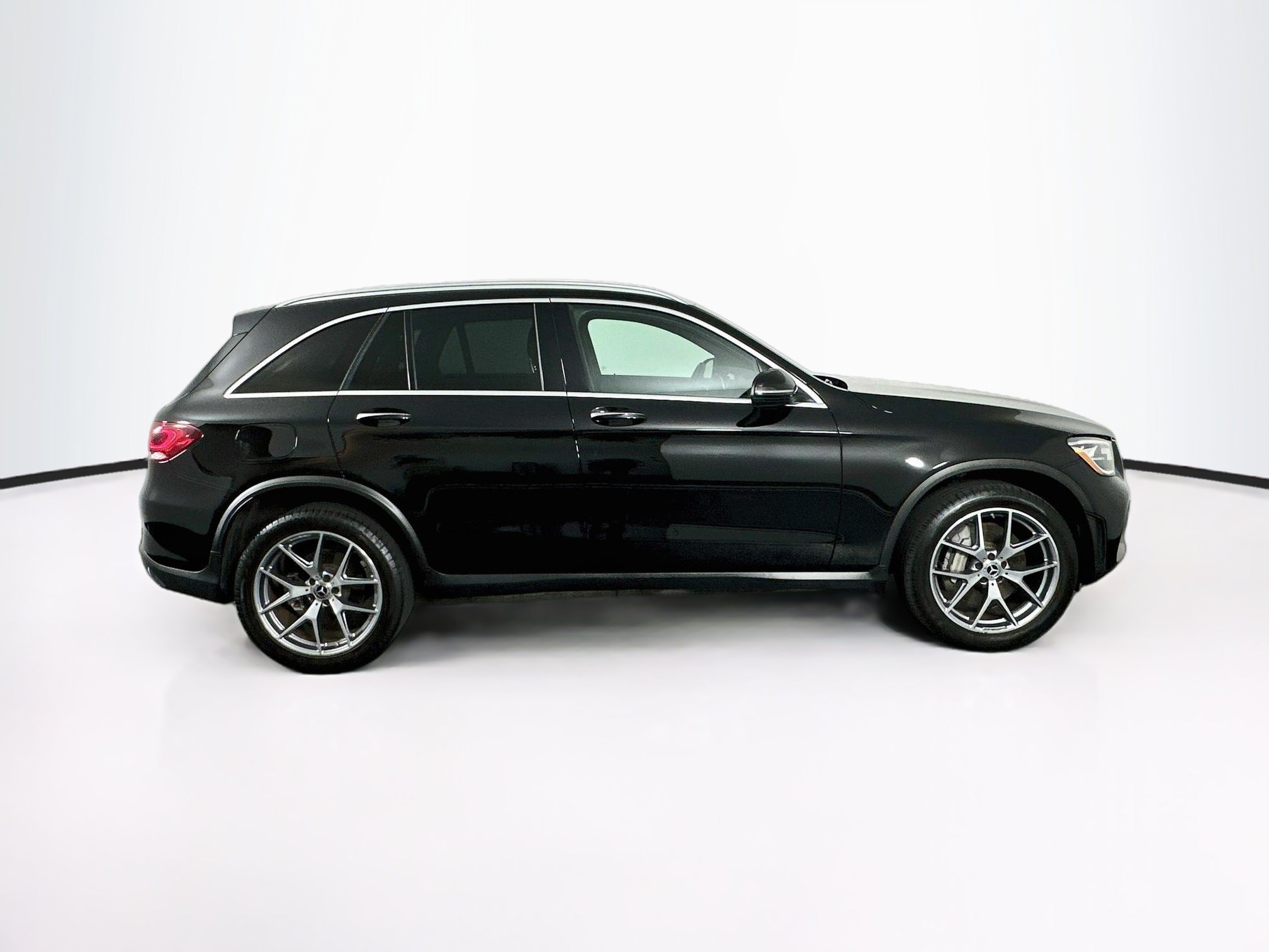 Used 2020 Mercedes-Benz GLC 300 4MATIC image 10