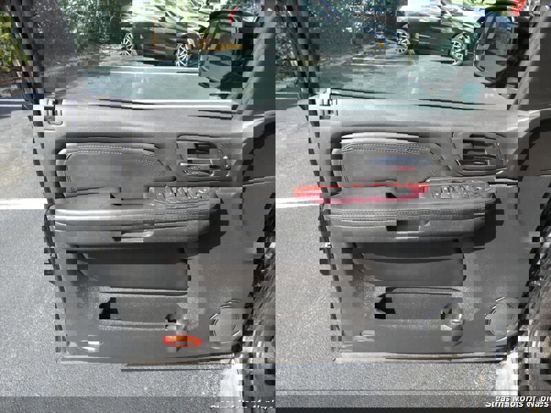 Used 2007 Cadillac Escalade EXT EXT w/ Climate Package image 40