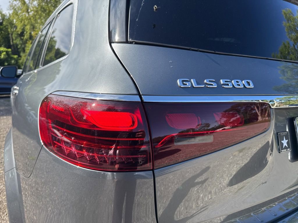 New 2026 Mercedes-Benz GLS 580 4MATIC image 18