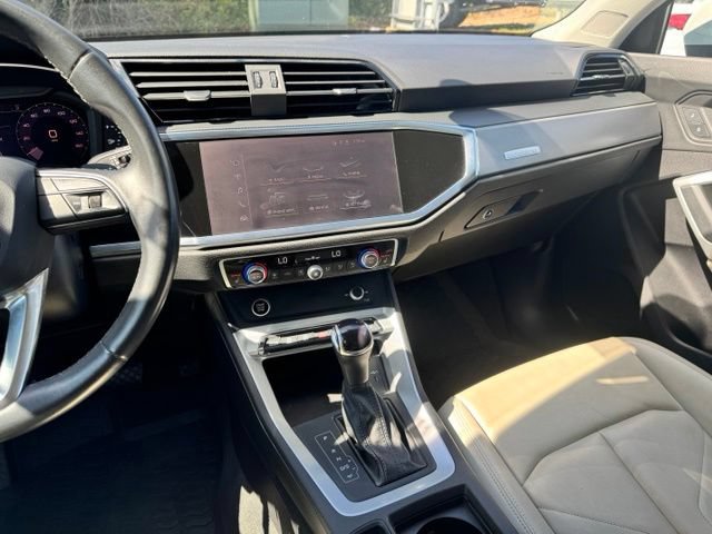 Certified 2022 Audi Q3 2.0T Premium Plus w/ Premium Plus Package AWD/4WD image 35