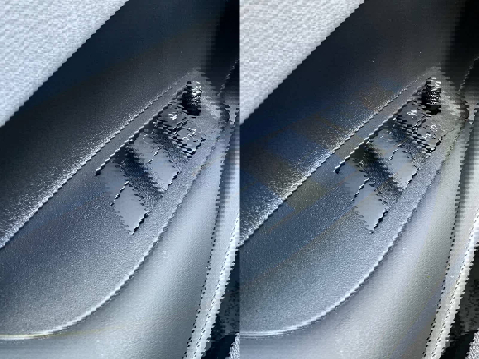 Used 2025 Toyota Corolla SE image 19