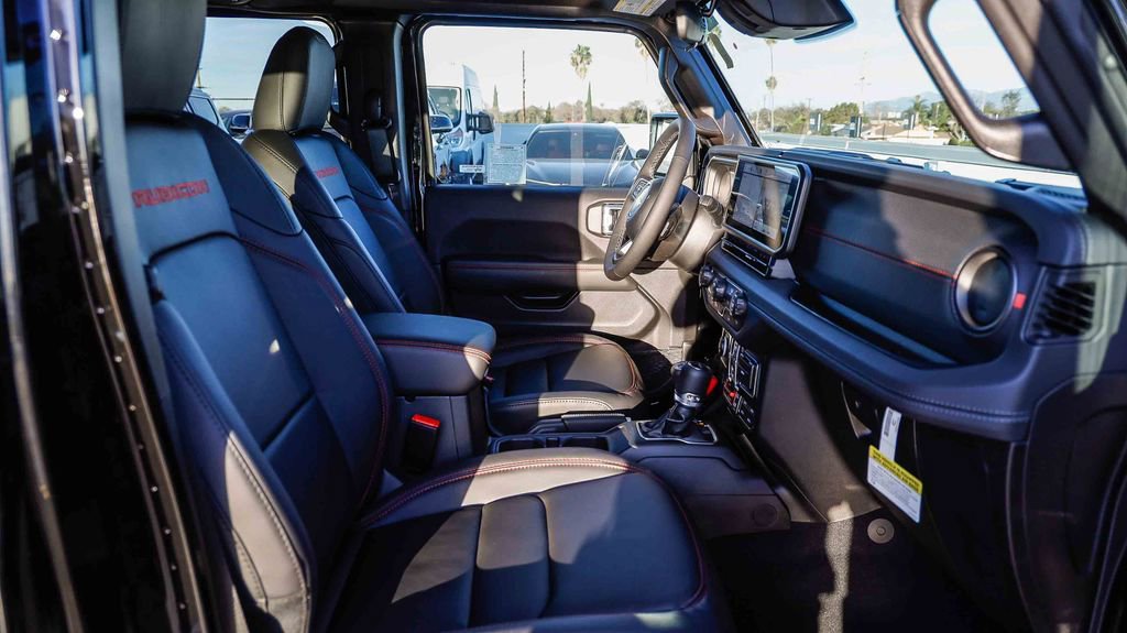 New 2026 Jeep Gladiator Rubicon w/ Steel Bumper Group image 21