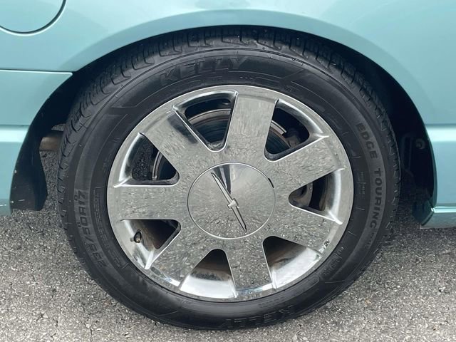 Used 2002 Ford Thunderbird RWD image 8