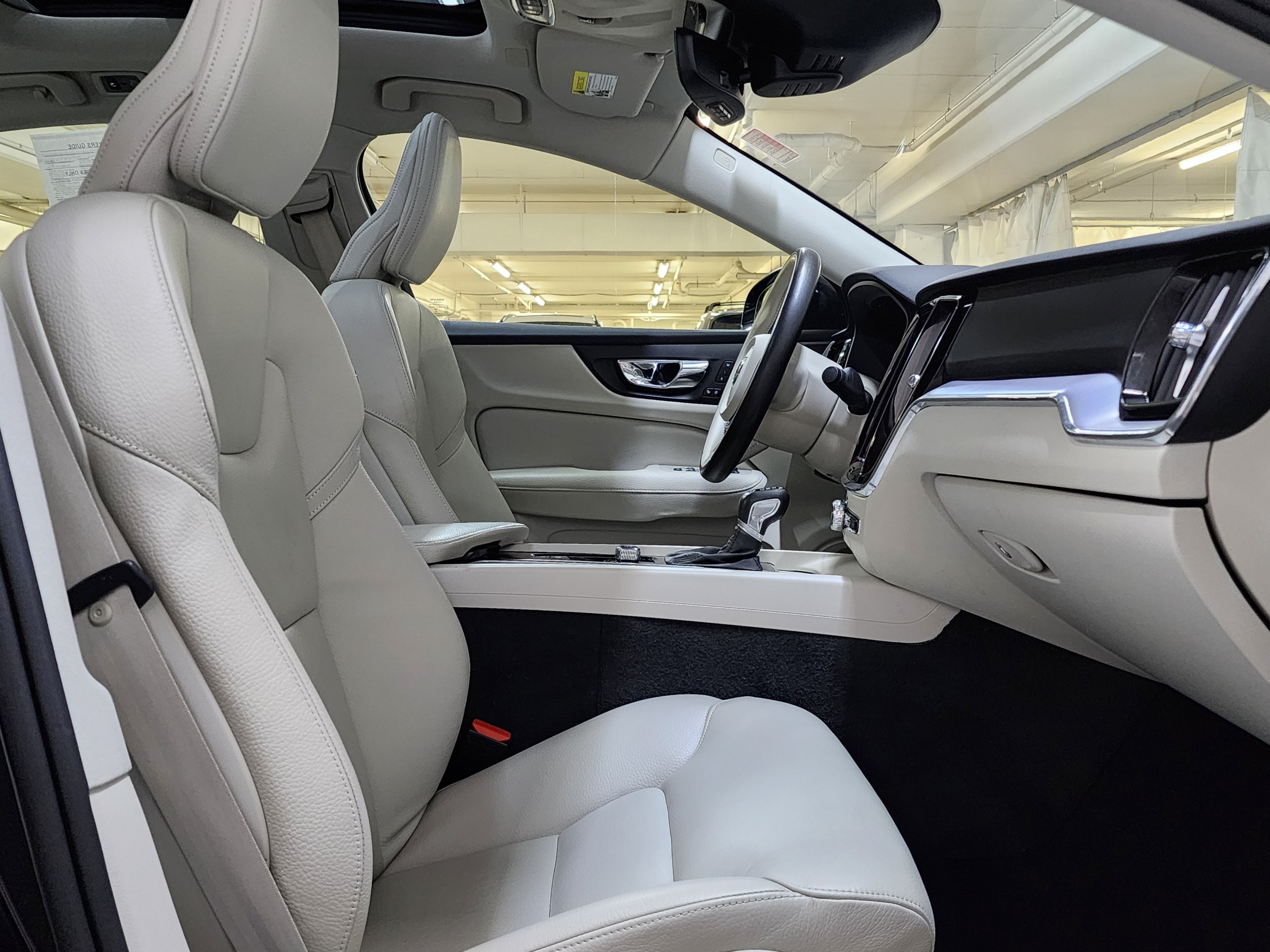 Used 2020 Volvo S60 T5 Momentum w/ Protection Package FWD image 23