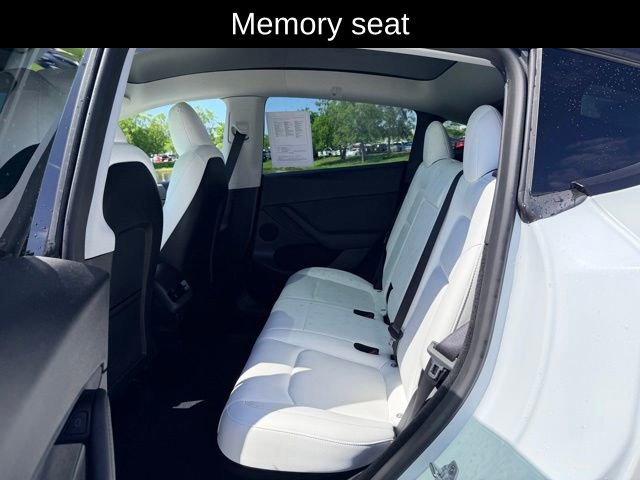 Used 2024 Tesla Model Y Long Range RWD image 9