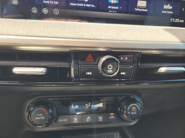 Used 2026 Nissan Kicks SV FWD image 24