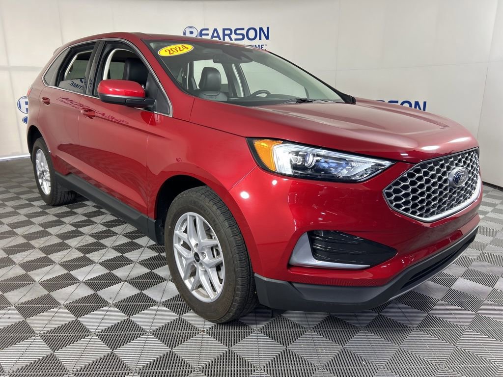 Used 2024 Ford Edge SEL image 3