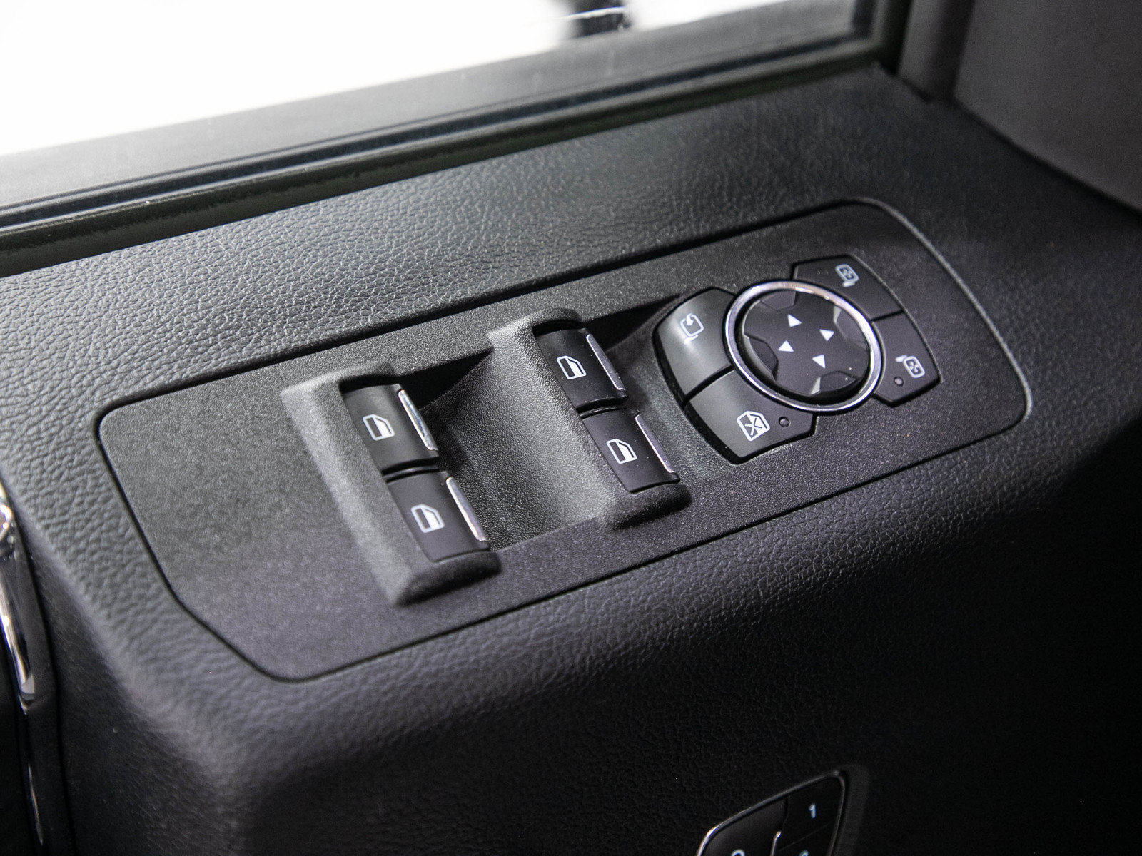 Used 2019 Ford F150 Lariat w/ Equipment Group 502A Luxury AWD/4WD image 22