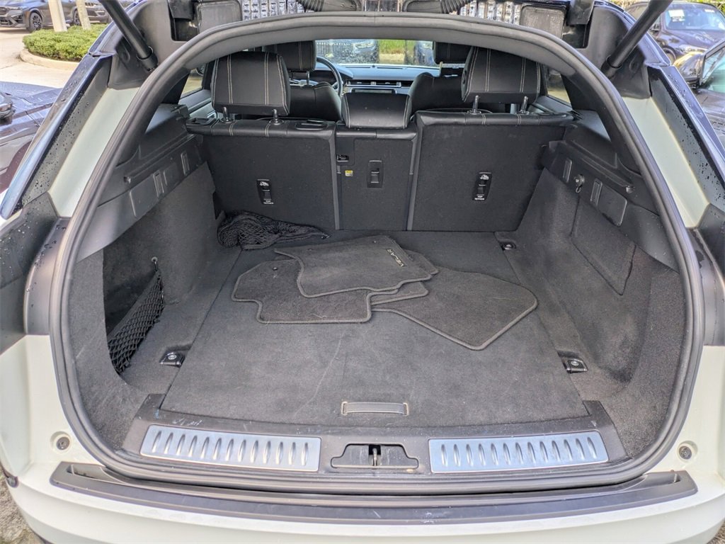 Used 2021 Land Rover Range Rover Velar R-Dynamic S image 17