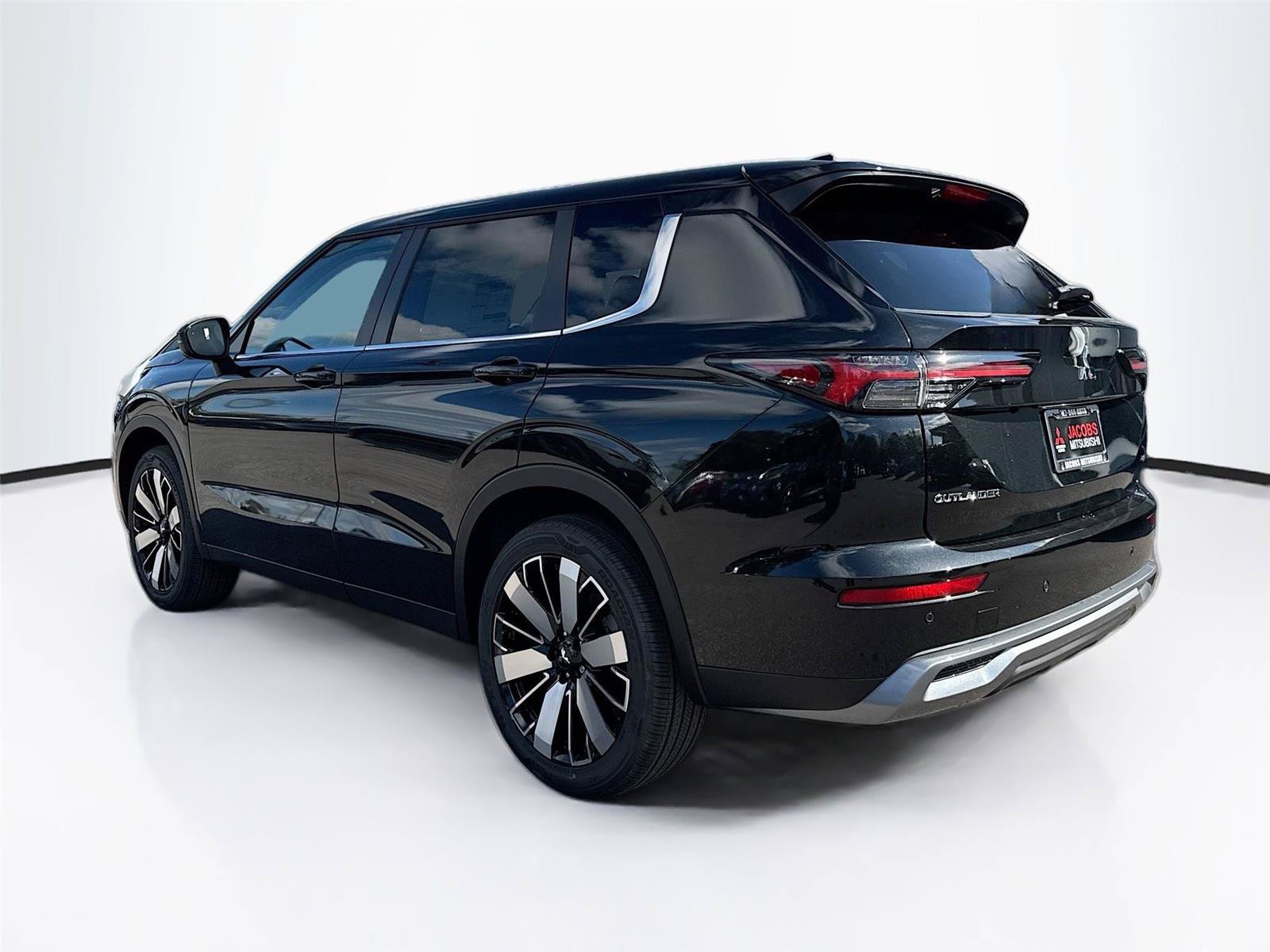 New 2026 Mitsubishi Outlander SE AWD/4WD image 5