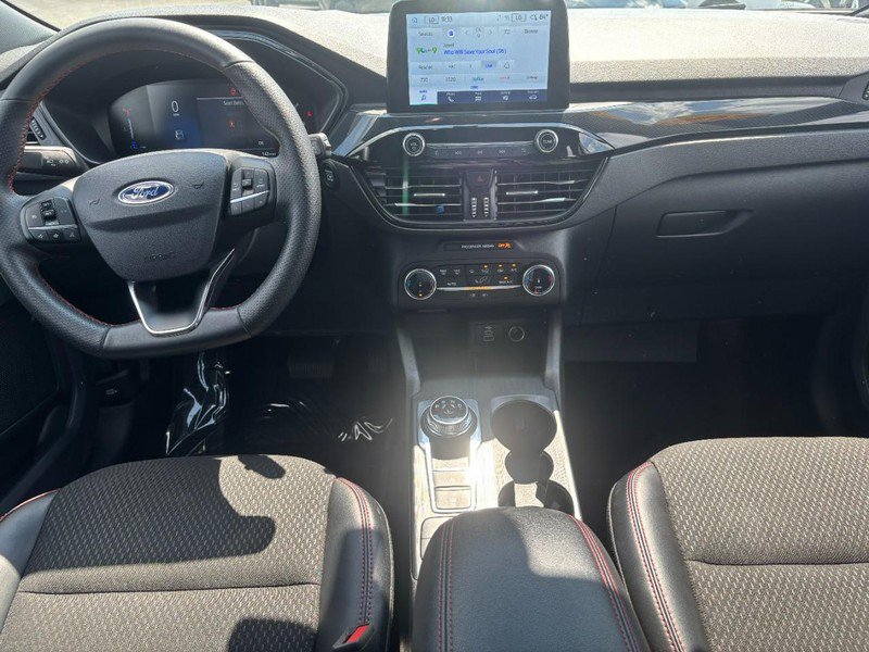 Used 2025 Ford Escape ST-Line FWD image 13