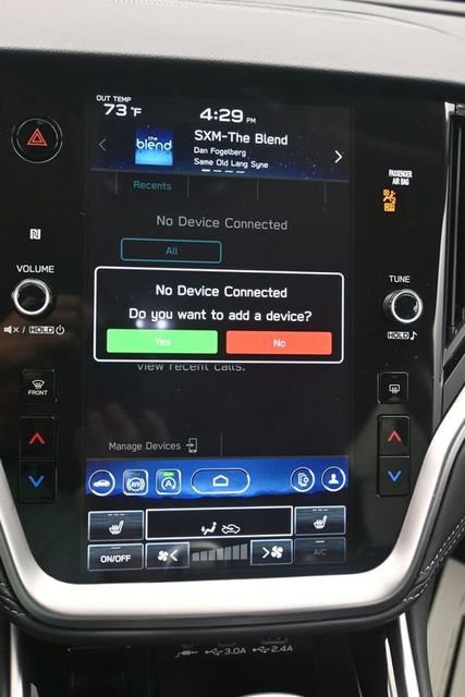 Used 2025 Subaru Outback Premium image 11