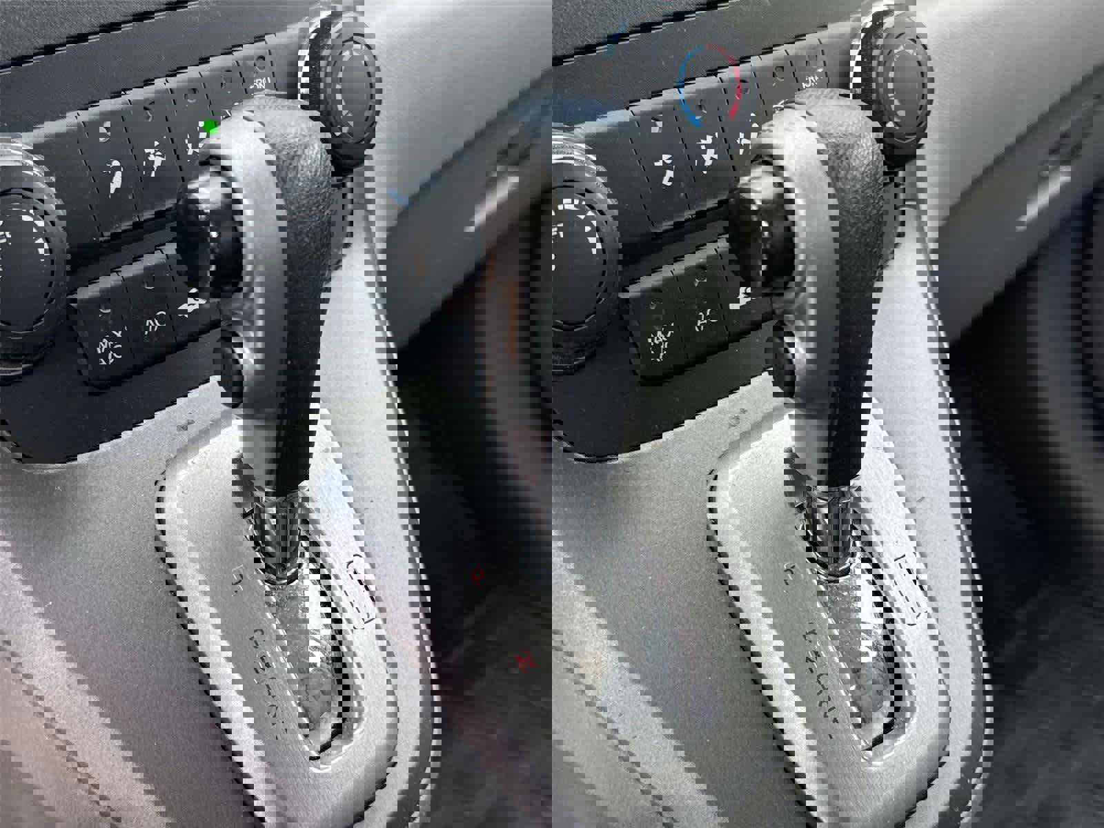 Used 2010 Honda CR-V LX image 29