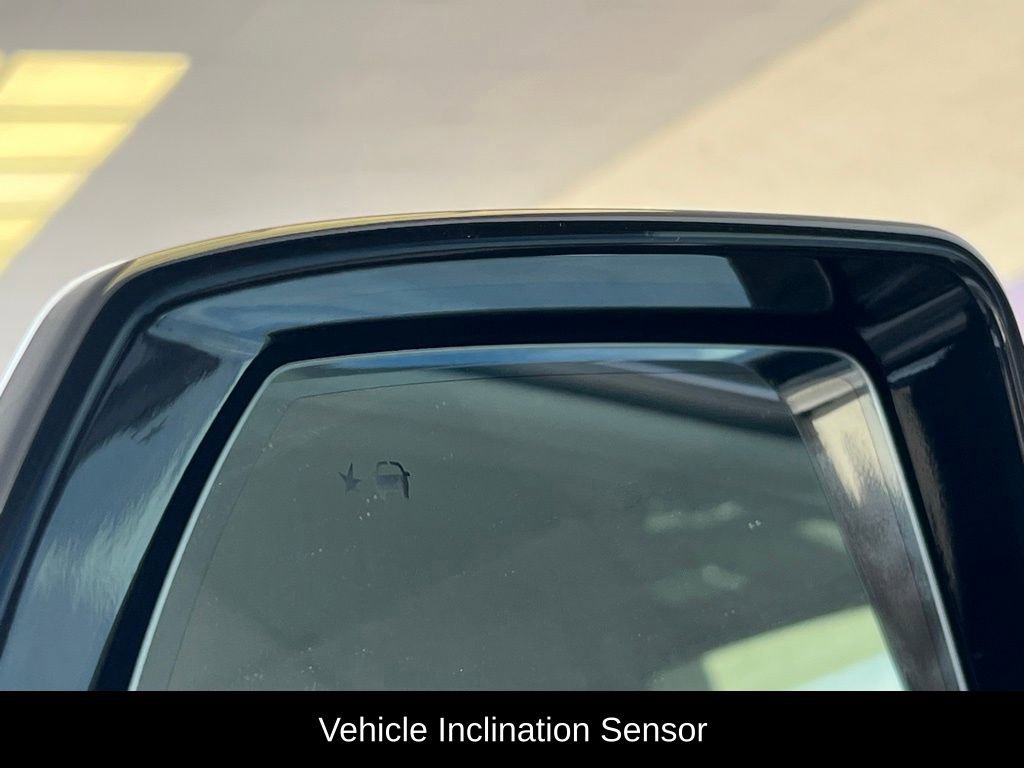 Used 2025 Cadillac Escalade Sport Platinum w/ LPO, ONYX Package image 33