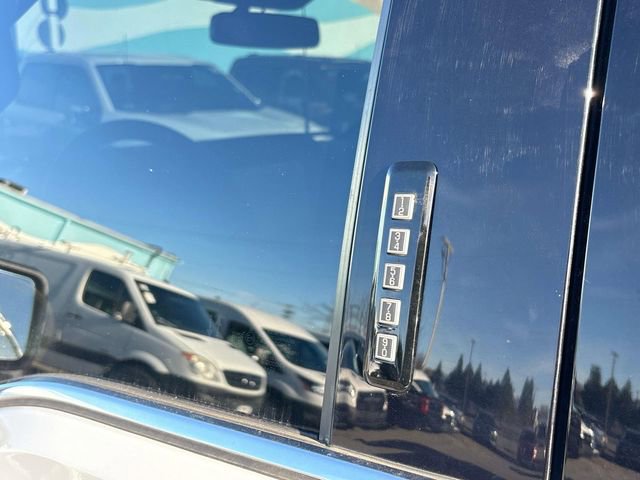 Used 2023 Ford F150 Platinum image 7