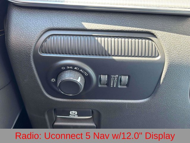 New 2027 Jeep Grand Wagoneer Overland AWD/4WD image 21