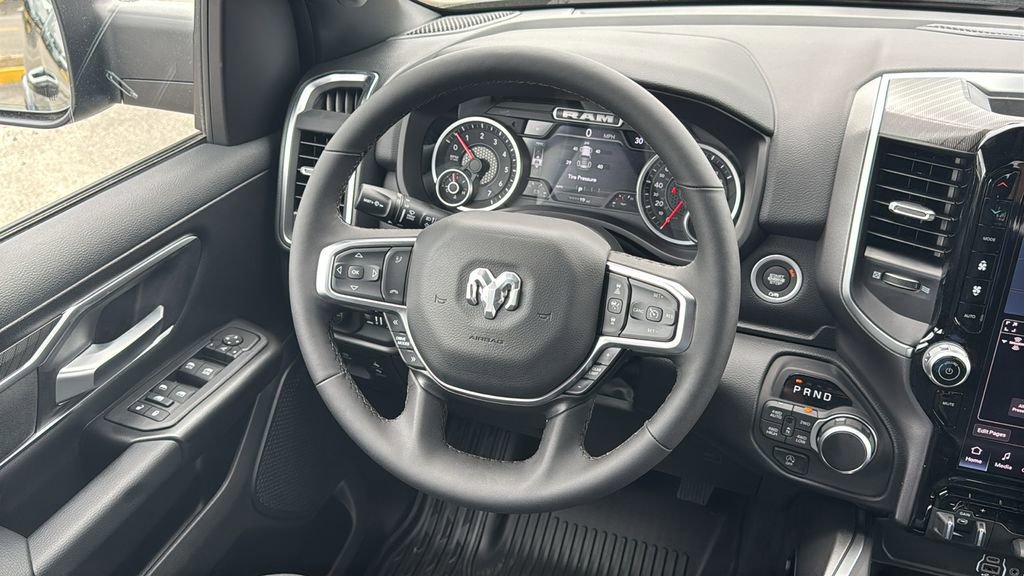 New 2026 RAM 1500 4x4 Crew Cab image 18