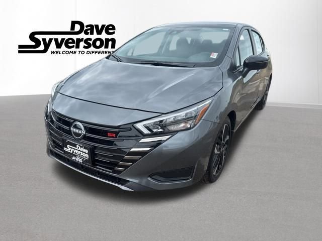 New 2025 Nissan Versa SR w/ Trunk Package