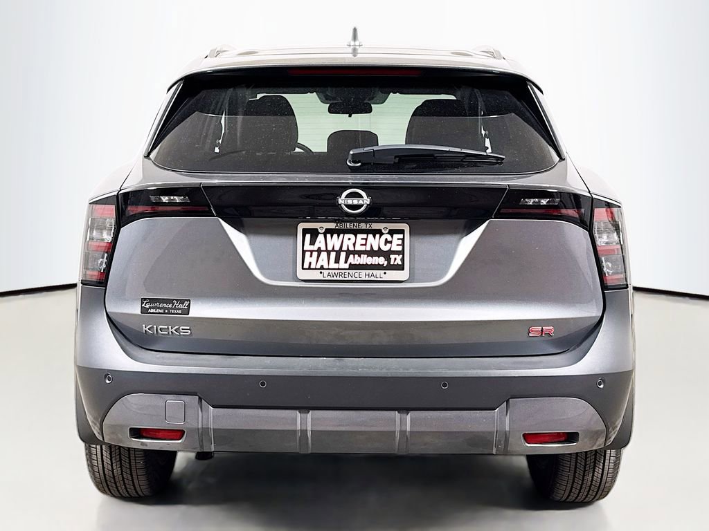 Used 2025 Nissan Kicks SR image 5