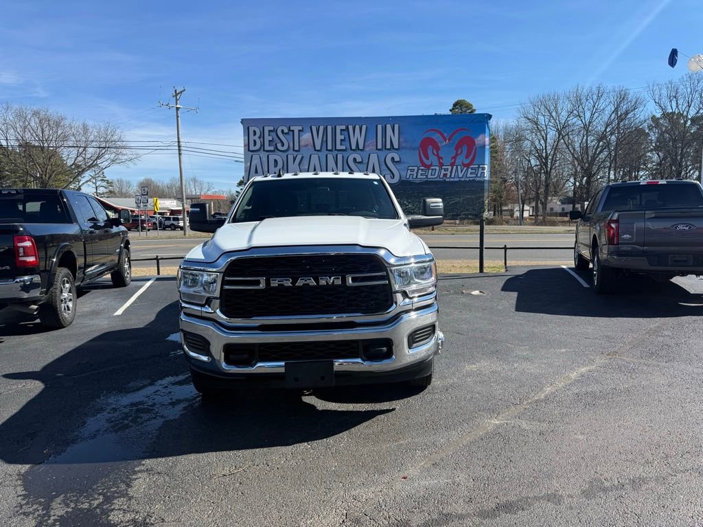 Used 2024 RAM 3500 Tradesman w/ Chrome Appearance Group image 2