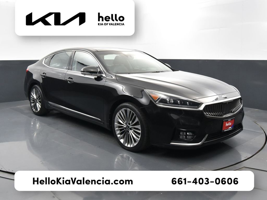 Used 2018 Kia Cadenza Limited image 1
