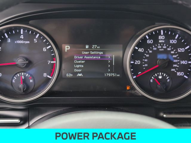 Used 2022 Kia Carnival LX FWD image 17