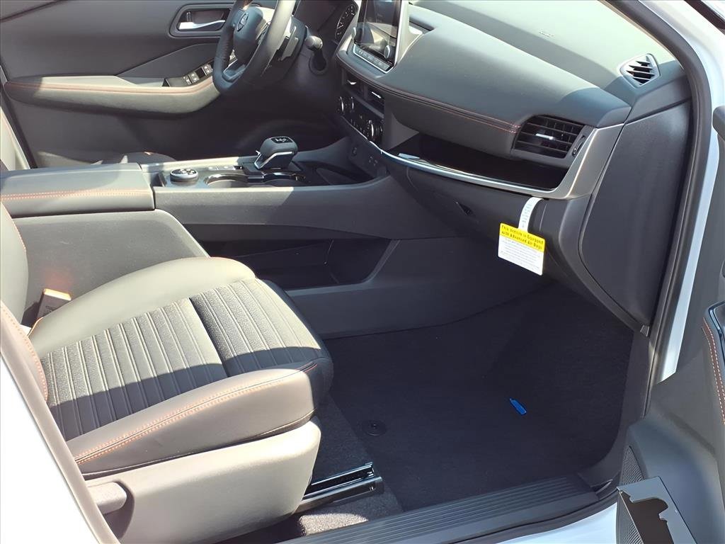 New 2026 Nissan Rogue SV image 22