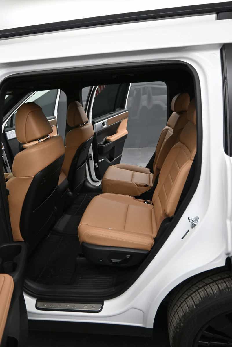 New 2026 Hyundai Santa Fe Calligraphy AWD/4WD image 13
