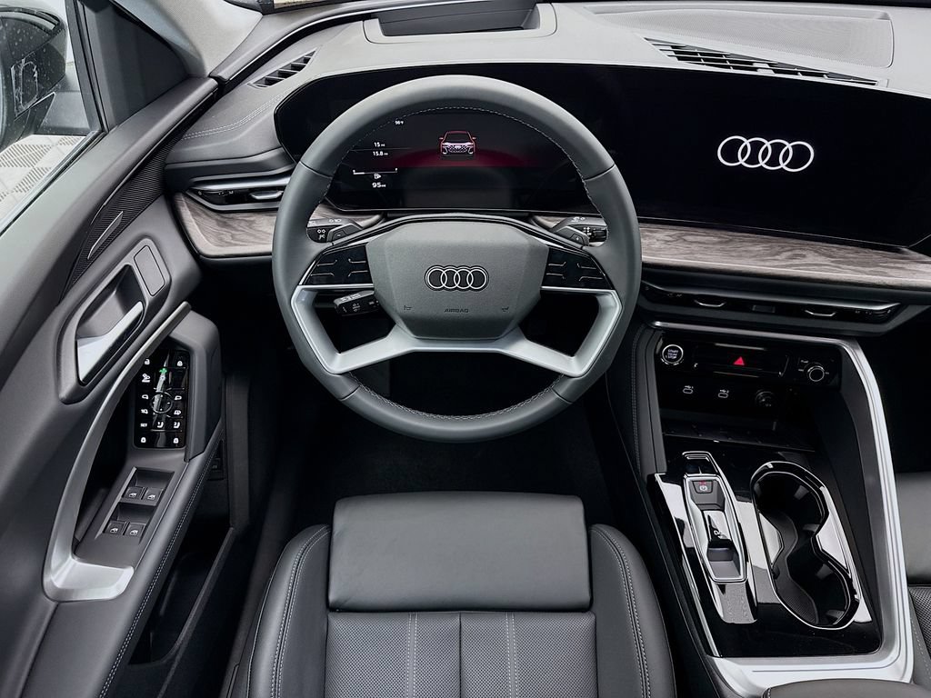 Used 2025 Audi Q5 Premium Plus w/ Premium Plus AWD/4WD image 11