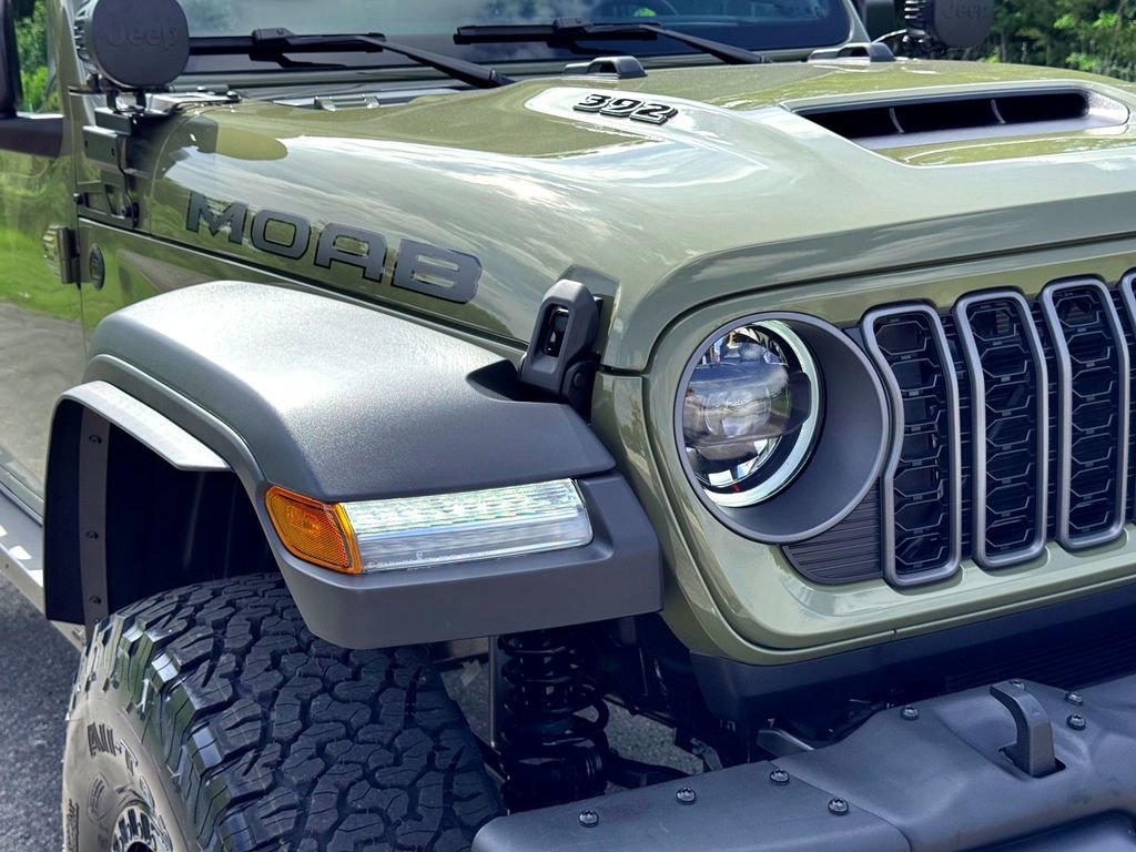 New 2026 Jeep Wrangler Unlimited Rubicon 392 w/ Quick Order Package 27X Moab AWD/4WD image 6