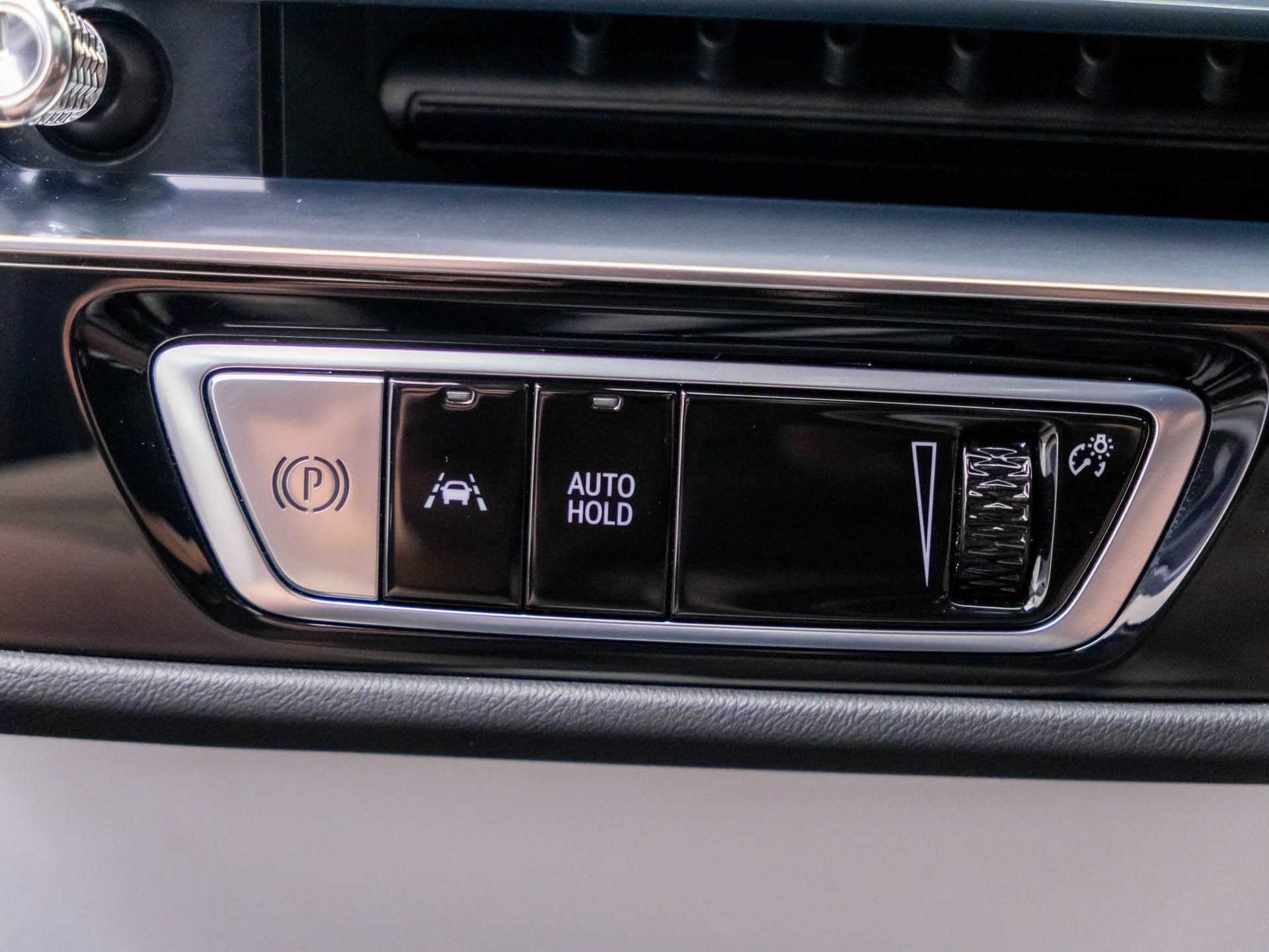 Certified 2024 Cadillac Lyriq Luxury RWD image 22