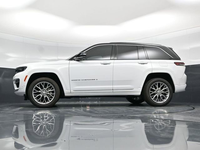 Used 2024 Jeep Grand Cherokee Summit image 59