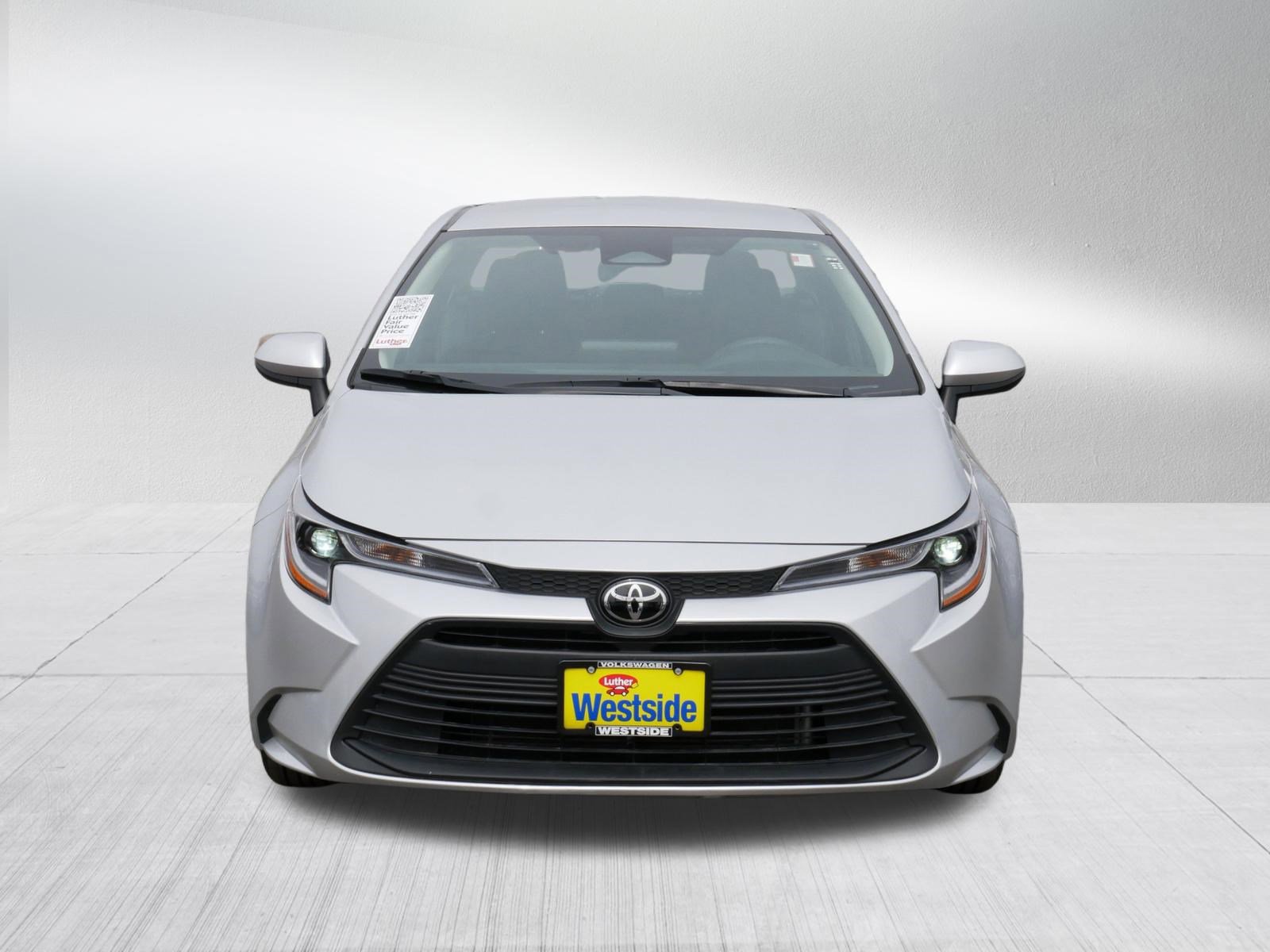 Used 2023 Toyota Corolla LE video 2