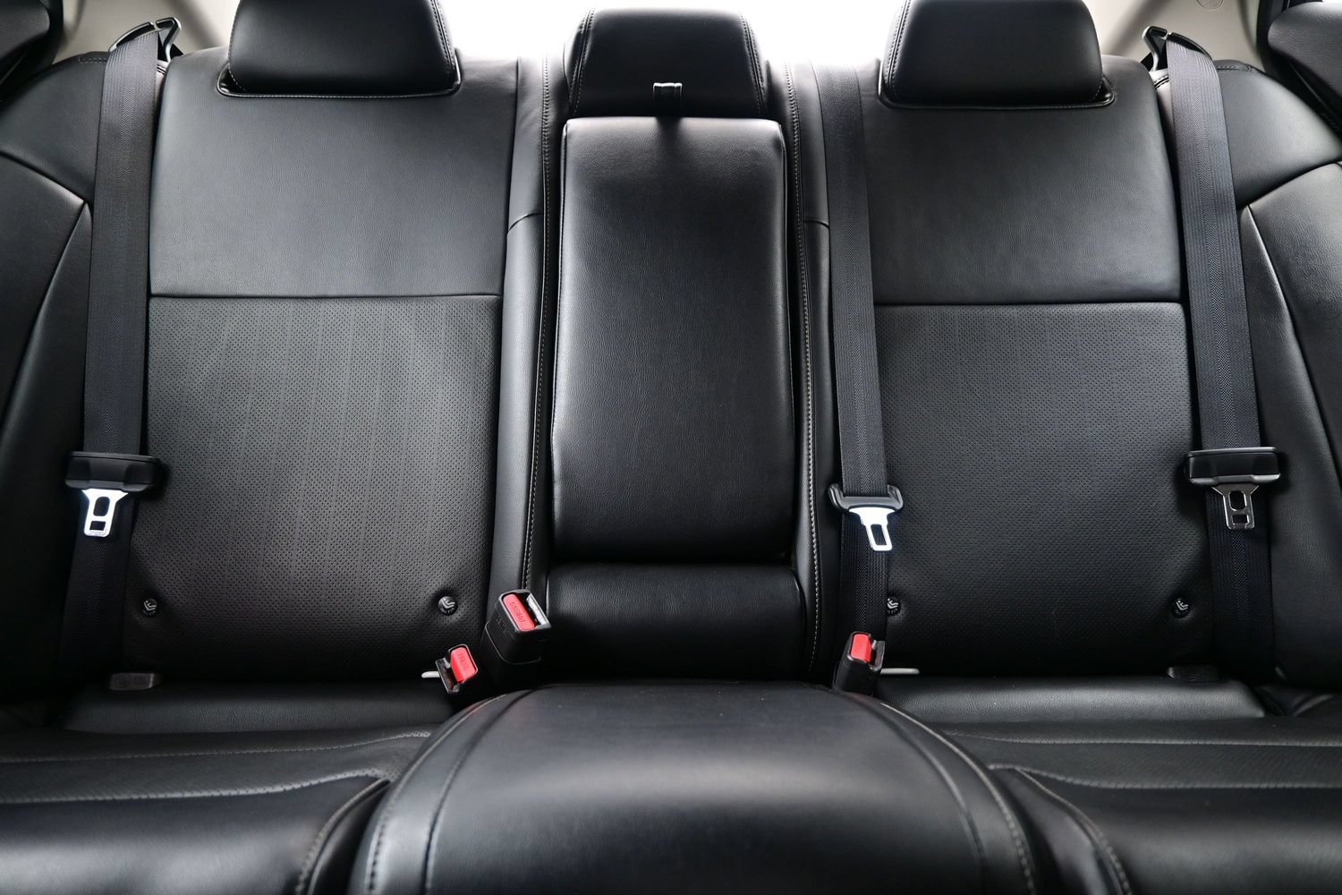 Used 2021 Nissan Maxima 3.5 SV w/ Floor Mat Group FWD image 16