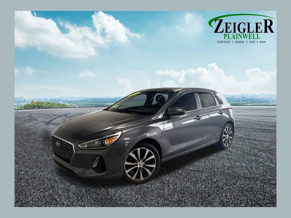 Used 2018 Hyundai Elantra GT FWD image 1