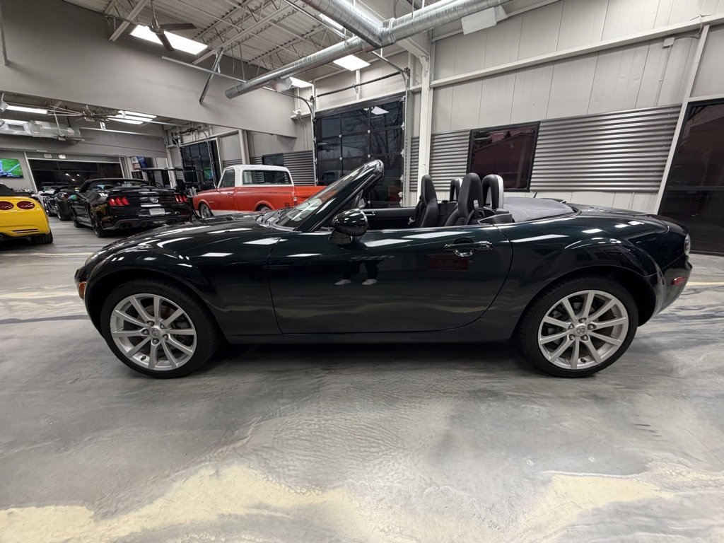 Used 2008 MAZDA MX-5 Miata Touring w/ Suspension Pkg image 30