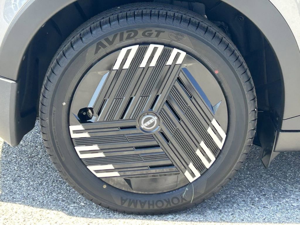 New 2026 Nissan Leaf image 7