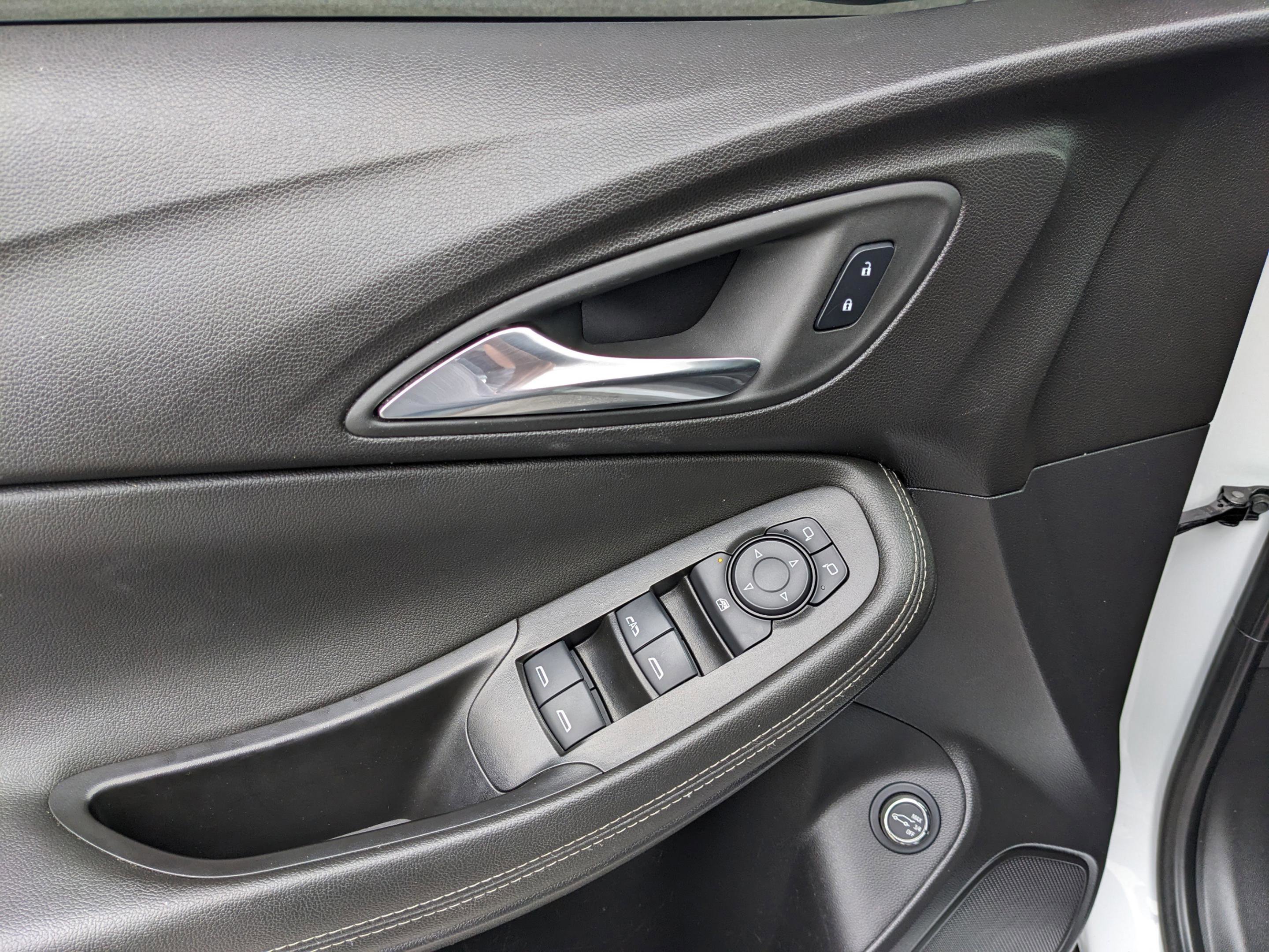 Used 2025 Buick Encore GX Preferred image 18