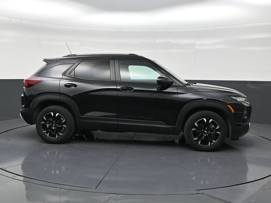 Used 2023 Chevrolet TrailBlazer LT FWD image 6