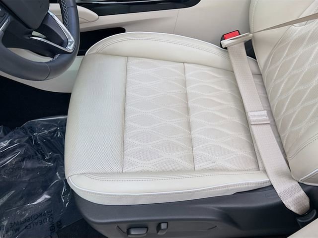 Used 2023 Buick Envision Avenir image 22