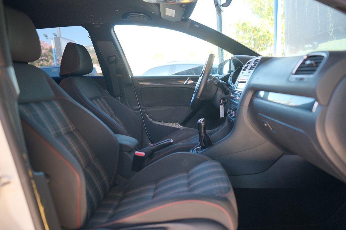 Used 2013 Volkswagen GTI 4-Door FWD image 23