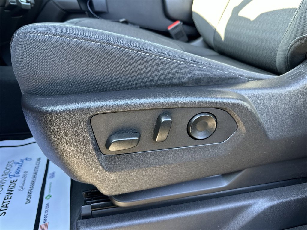 Used 2024 Chevrolet Silverado 1500 Custom w/ Turbomax Blackout Package image 4