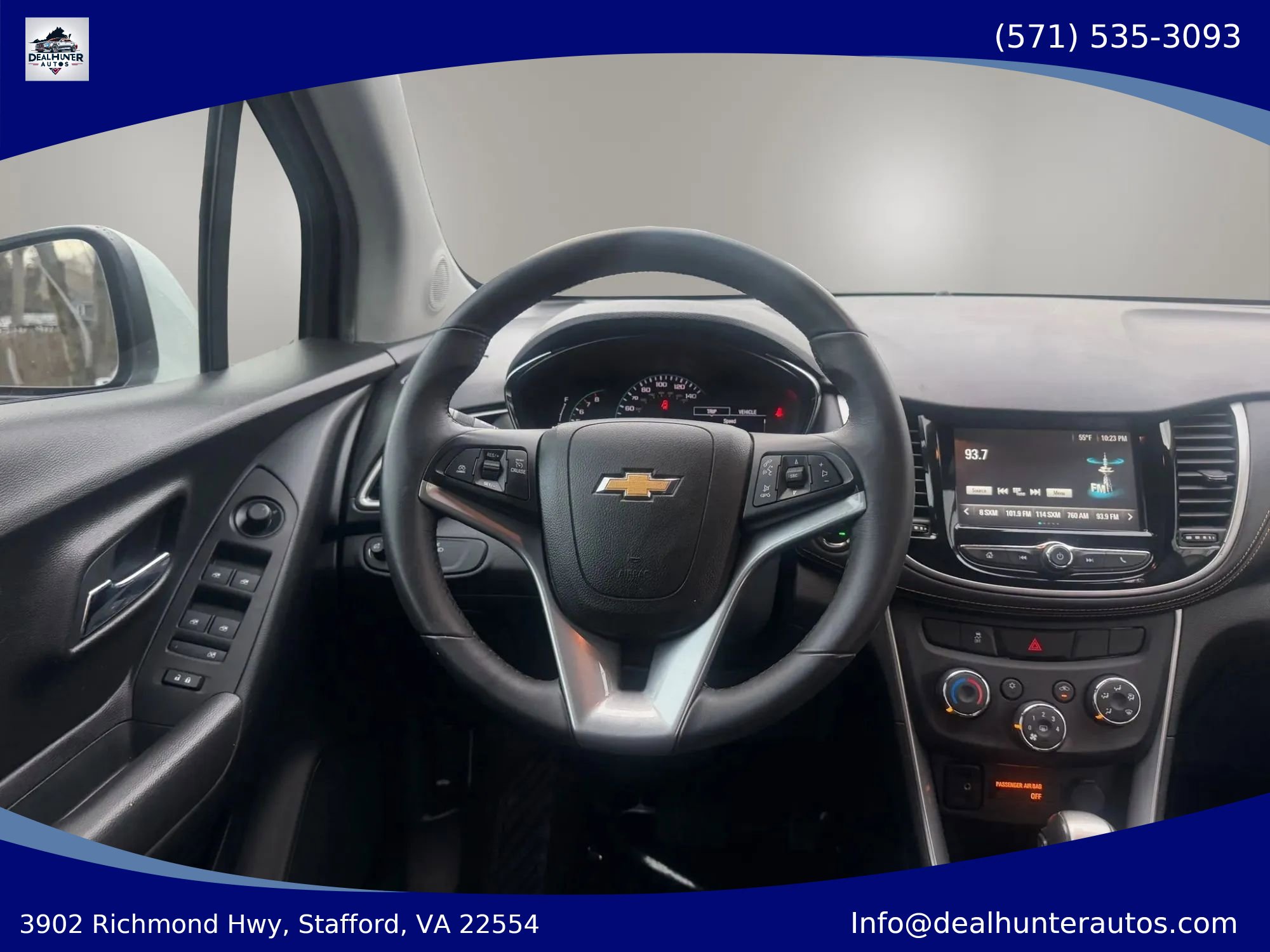 Used 2017 Chevrolet Trax LT w/ LT Convenience Package FWD image 28