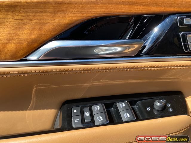 Certified 2022 Jeep Grand Wagoneer Series III w/ Rear Seat Video Group 1 AWD/4WD image 25