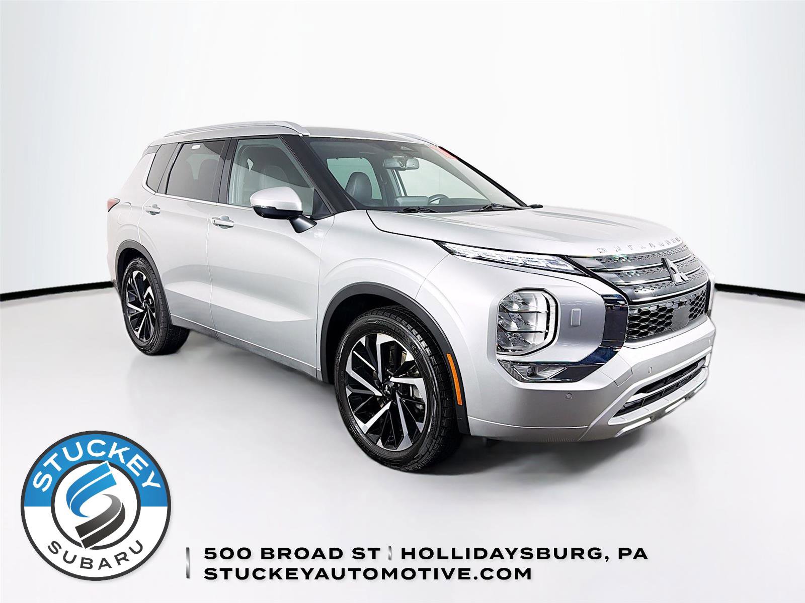 Used 2022 Mitsubishi Outlander SEL image 1