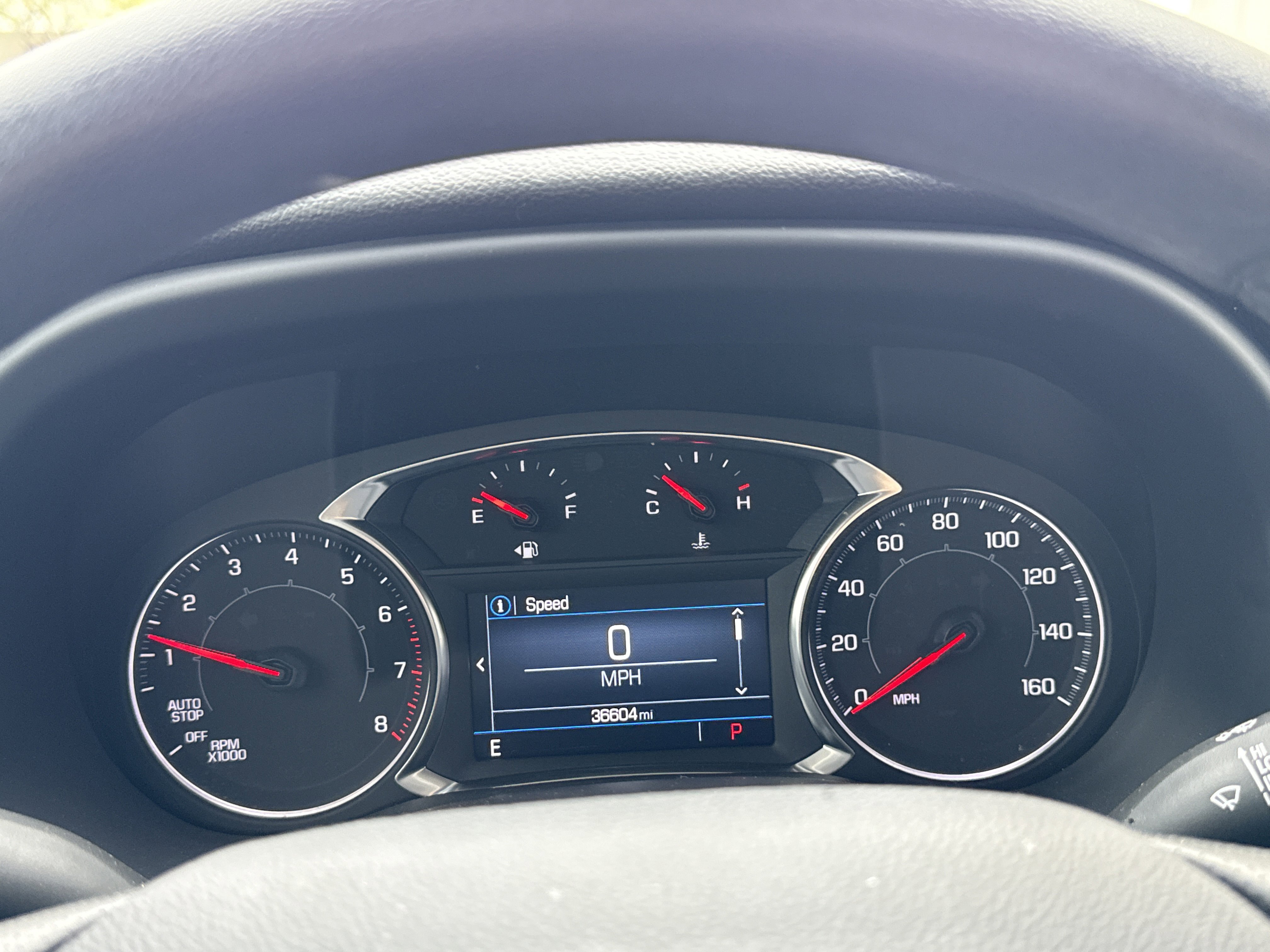 Used 2023 GMC Acadia SLE image 7